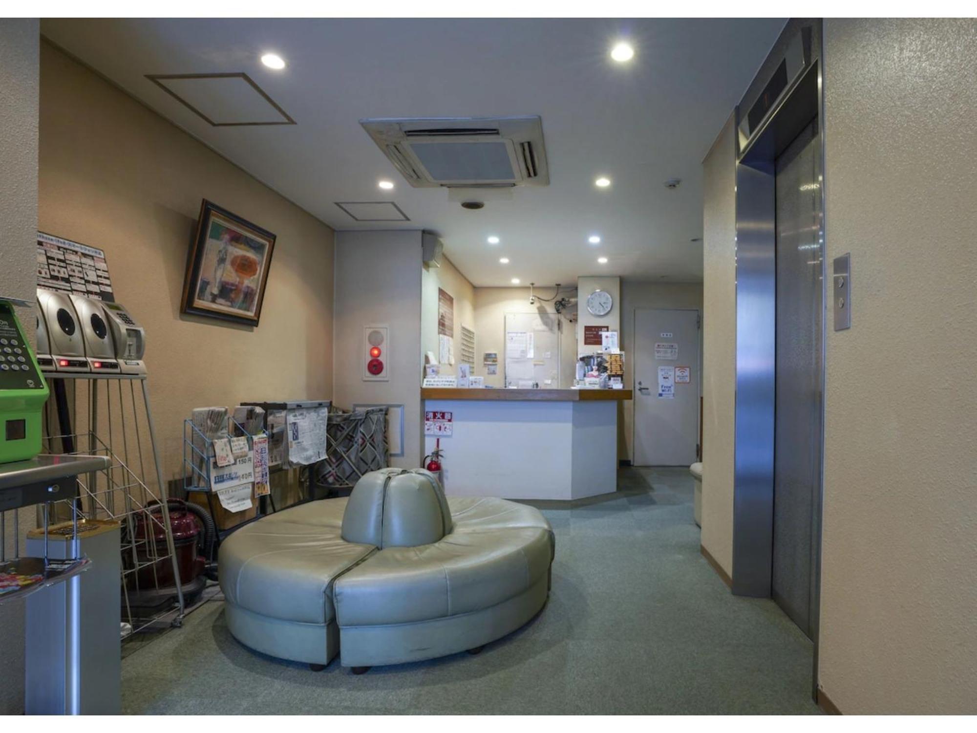 Male Only Capsule Inn Hamamatsucho - Vacation Stay 68799V Токио Экстерьер фото