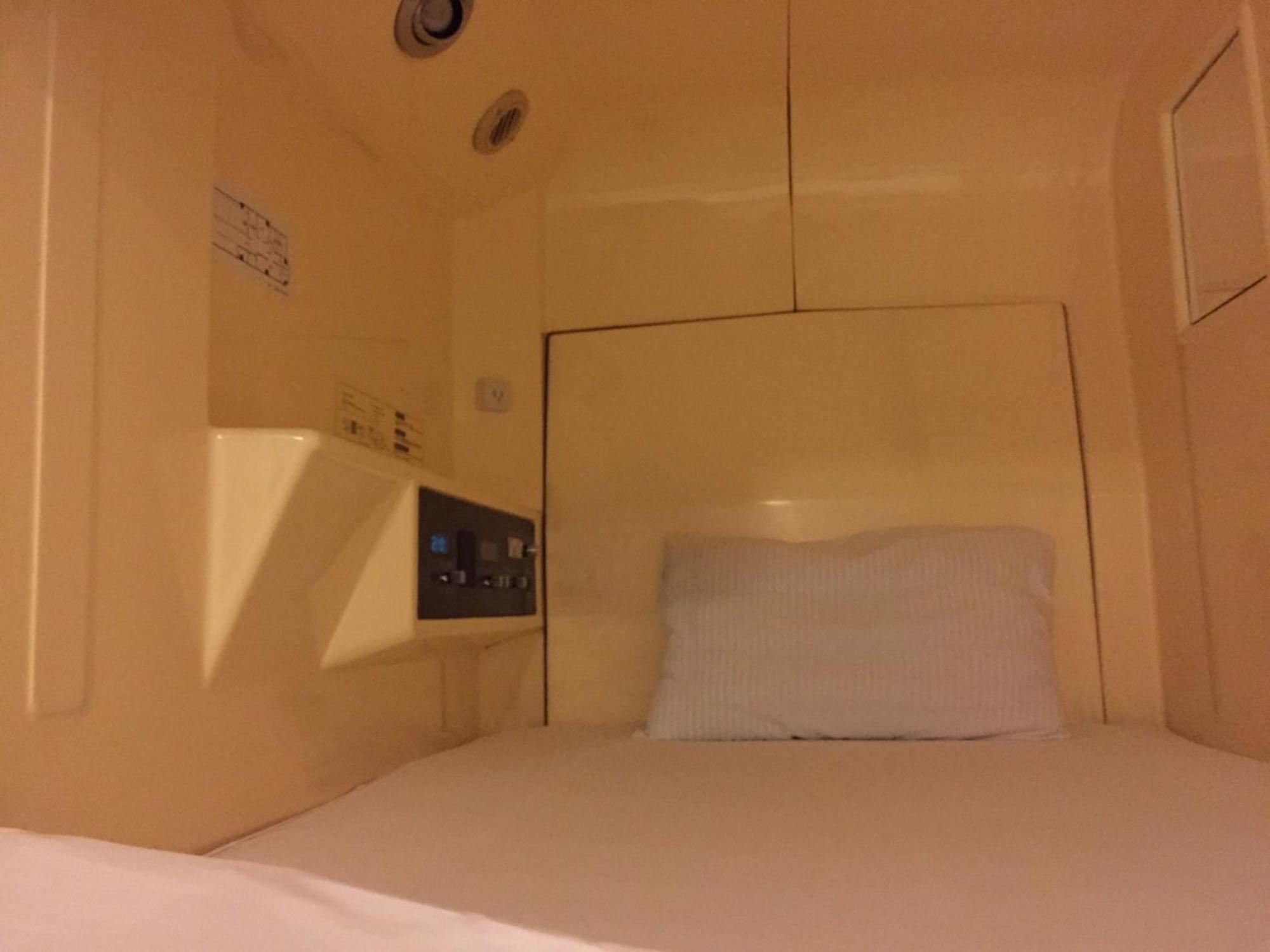 Male Only Capsule Inn Hamamatsucho - Vacation Stay 68799V Токио Экстерьер фото