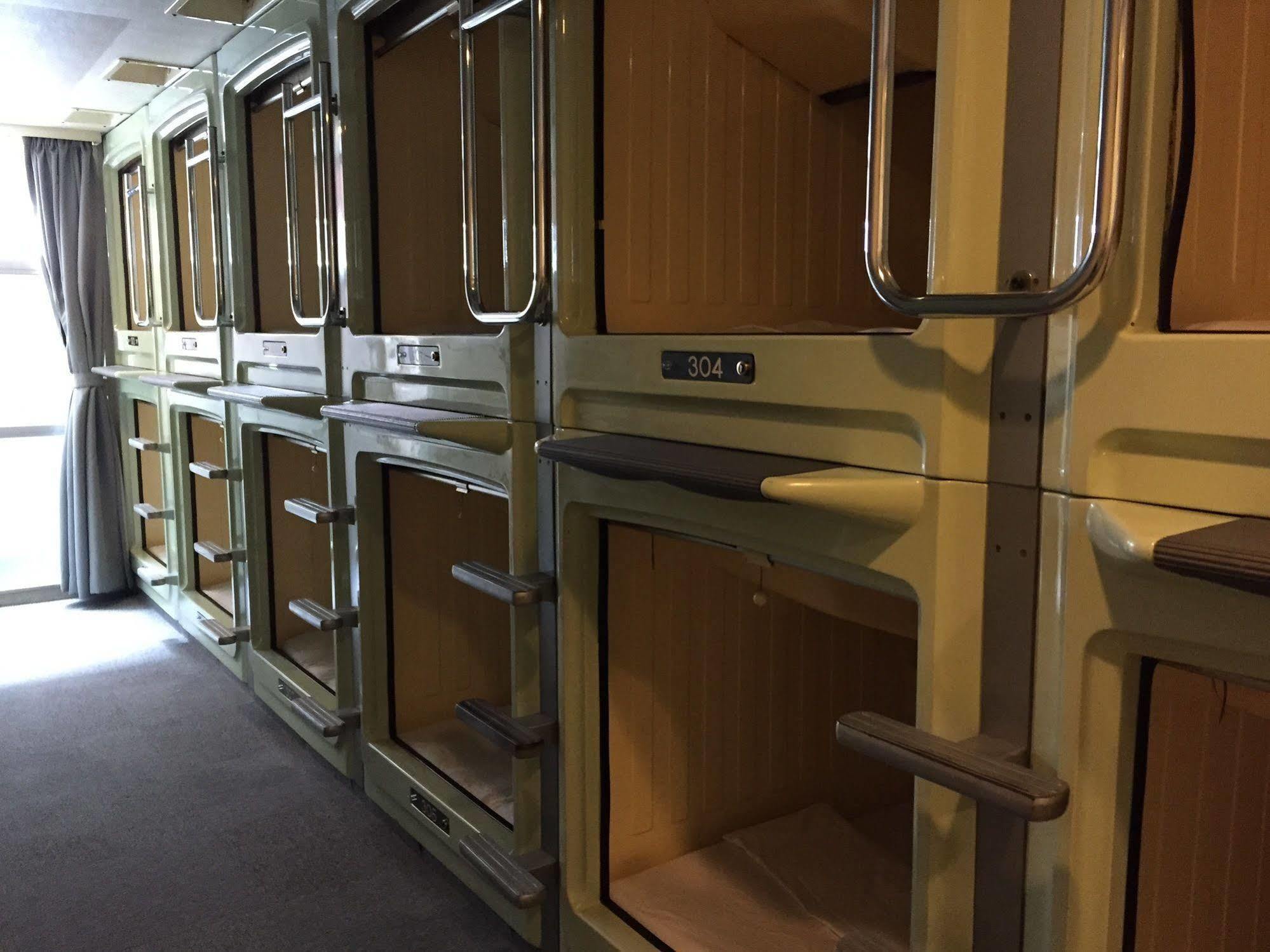 Male Only Capsule Inn Hamamatsucho - Vacation Stay 68799V Токио Экстерьер фото